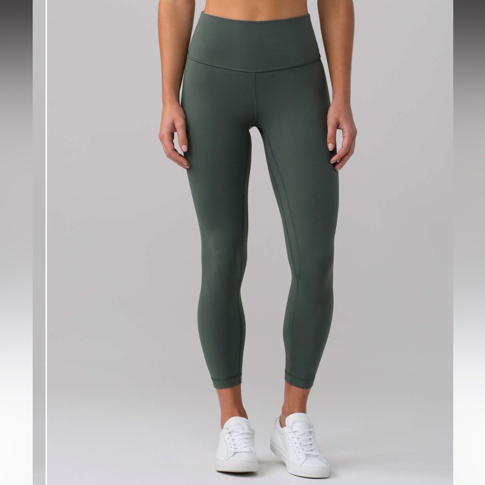 EUC lululemon athletica aligns Dark Forest